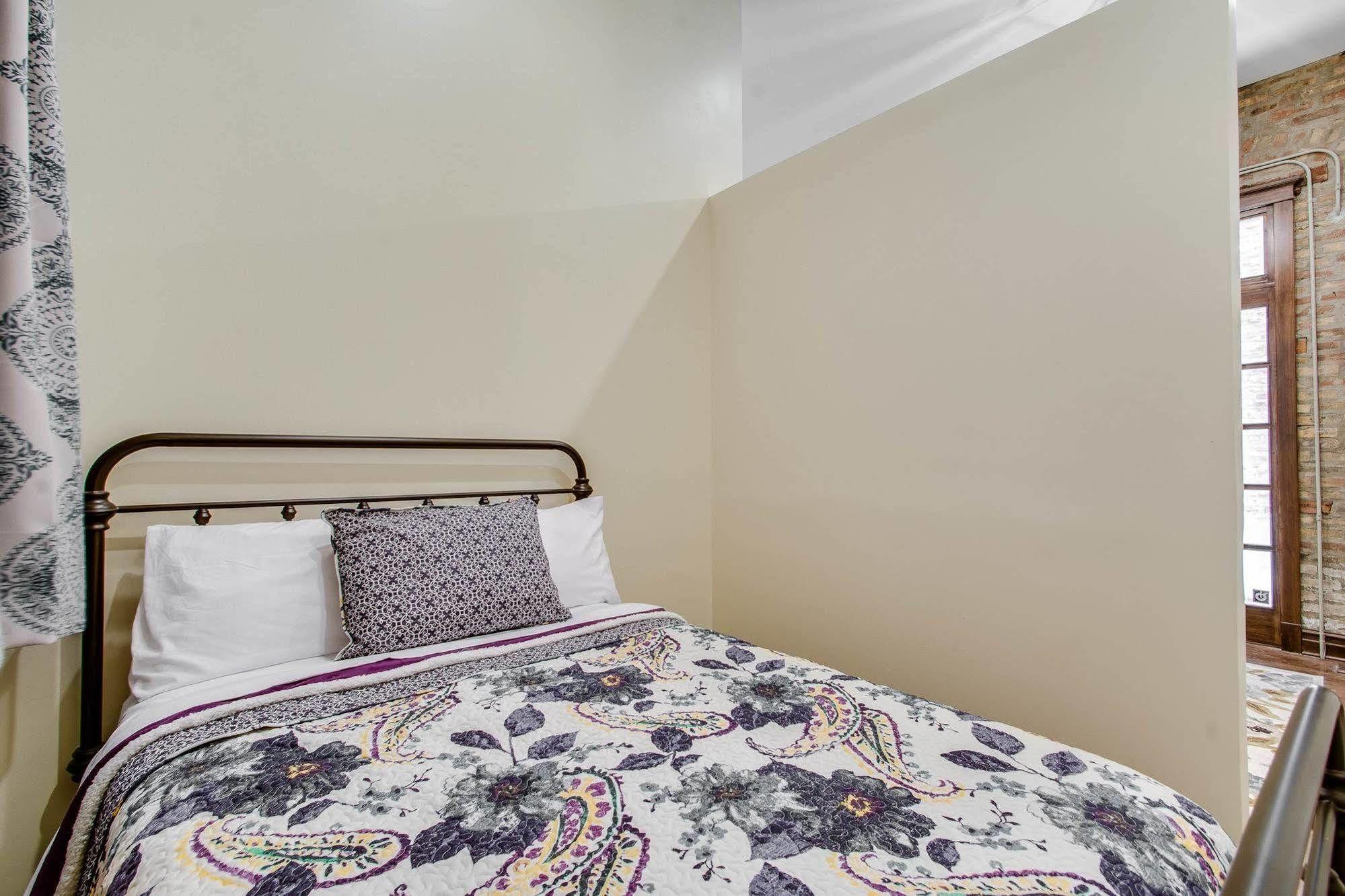 Ruby Room (Adults Only) Чикаго Екстер'єр фото